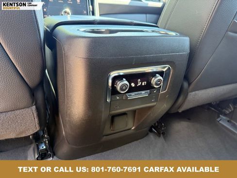 Used 2025 GMC Yukon XL Denali AWD/4WD image 32