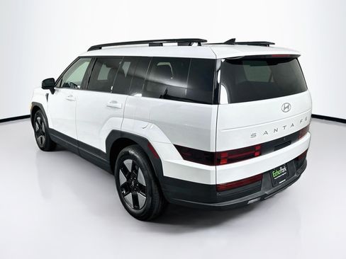 Used 2025 Hyundai Santa Fe SEL FWD image 5