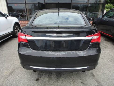 Used 2014 Chrysler 200 Limited w/ Sun/Sound Group FWD image 5