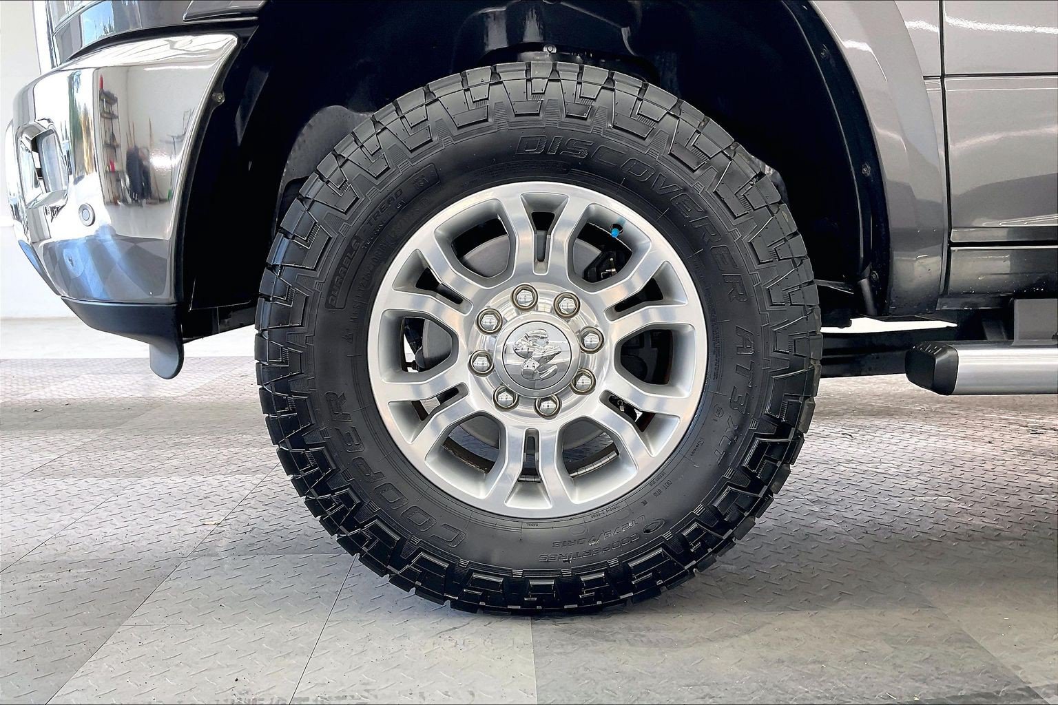 Used 2016 RAM 2500 Laramie AWD/4WD image 7
