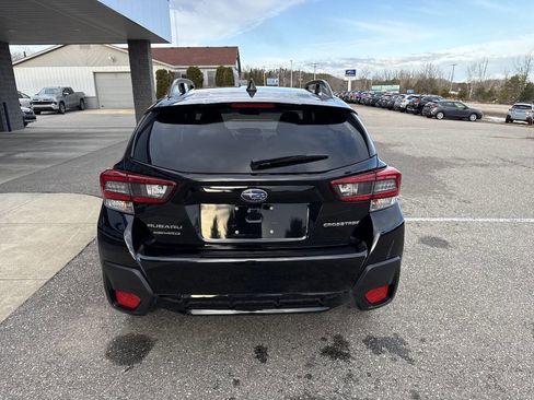 Used 2023 Subaru Crosstrek 2.0i Premium image 4