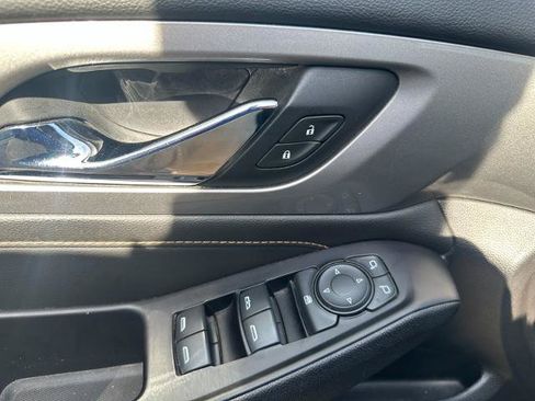 Used 2019 Chevrolet Traverse LT AWD/4WD image 26