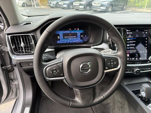 Certified 2024 Volvo S60 B5 Core AWD/4WD image 18