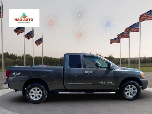 Used 2005 Nissan Titan SE w/ (R02) SE Off-Road Pkg image 4