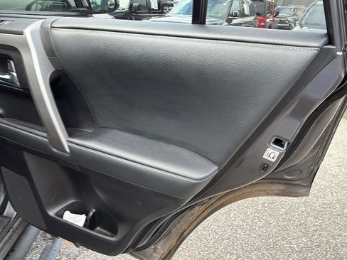 Used 2020 Toyota 4Runner SR5 Premium w/ Moonroof Package AWD/4WD image 21