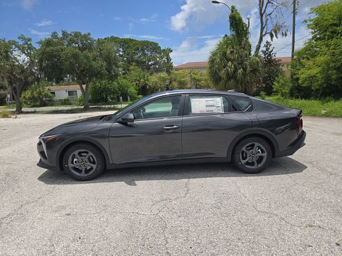 New 2026 Kia K4 FWD image 5