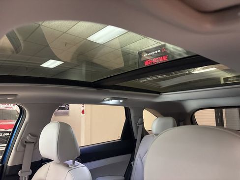Used 2021 Kia Sorento EX w/ Panoramic Sunroof Package AWD/4WD image 20