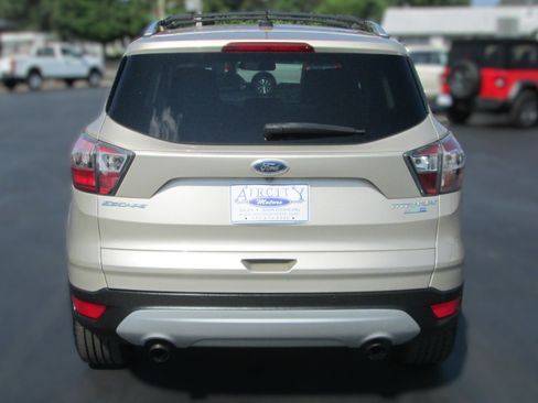 Used 2017 Ford Escape Titanium AWD/4WD image 6