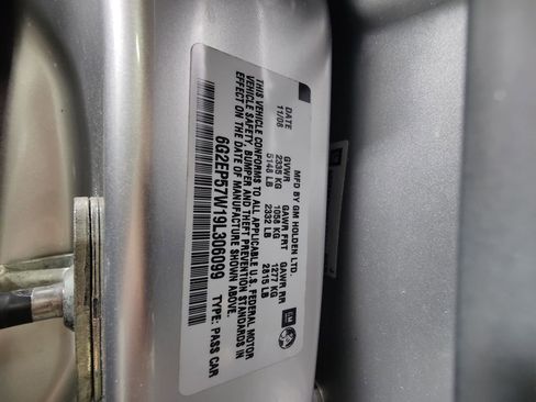 Used 2009 Pontiac G8 GXP RWD image 24