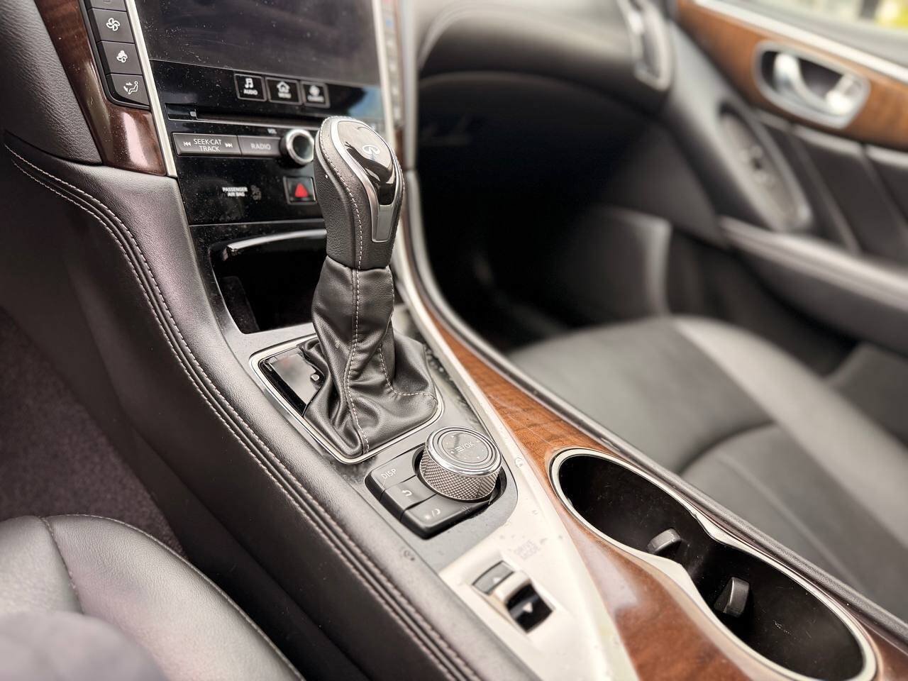 Used 2018 INFINITI Q50 Luxe w/ Cargo Package (L95) RWD image 20