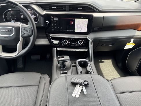 New 2026 GMC Sierra 1500 Denali AWD/4WD image 12