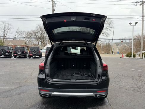 Used 2024 Mercedes-Benz GLE 450e 4MATIC image 5