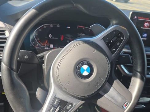 Used 2024 BMW X4 xDrive30i w/ M Sport Package AWD/4WD image 3
