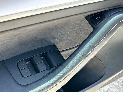 Used 2023 Tesla Model 3 Standard Range RWD image 18