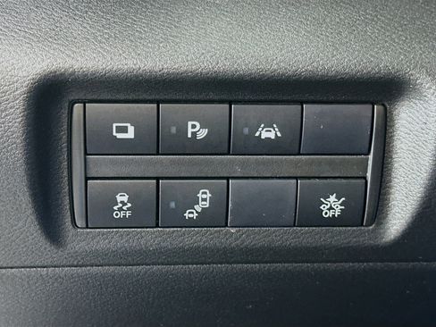 Used 2024 Nissan Kicks S image 16