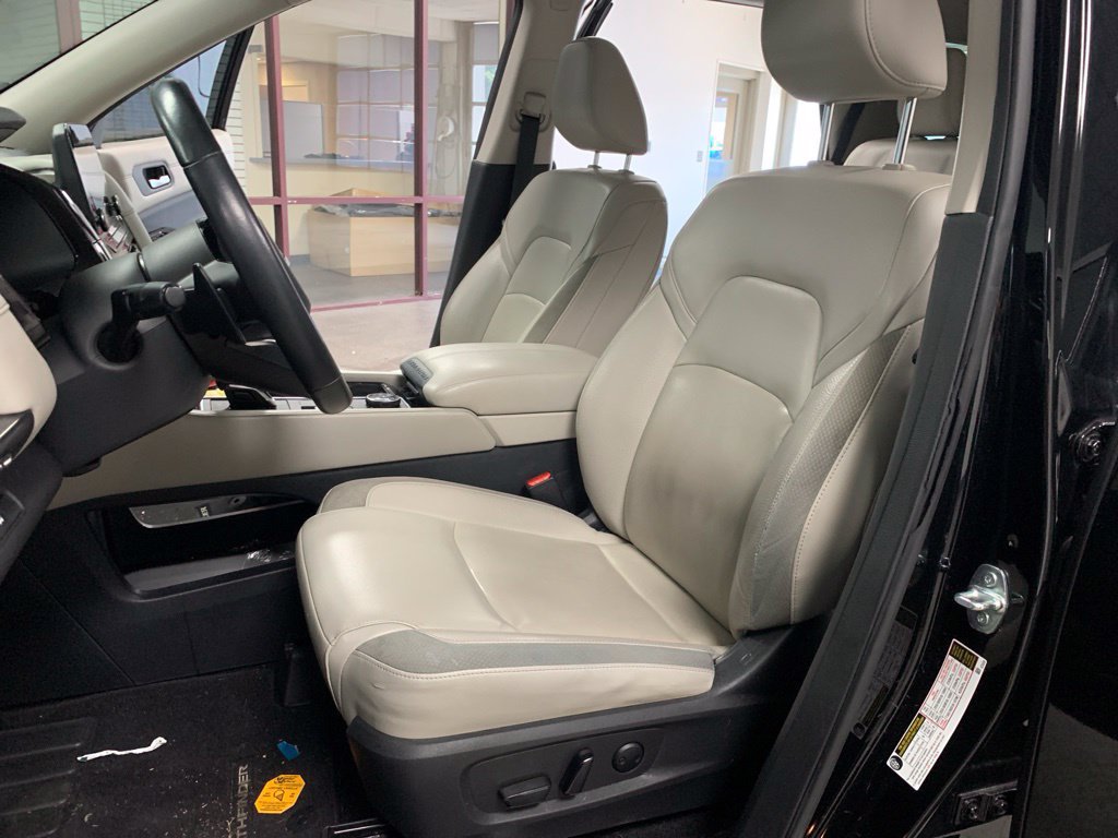 Used 2022 Nissan Pathfinder SL AWD/4WD image 7