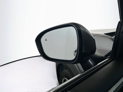 Used 2024 Mitsubishi Outlander SE FWD image 16