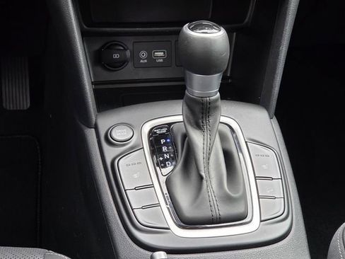 Used 2020 Hyundai Kona Limited FWD image 14