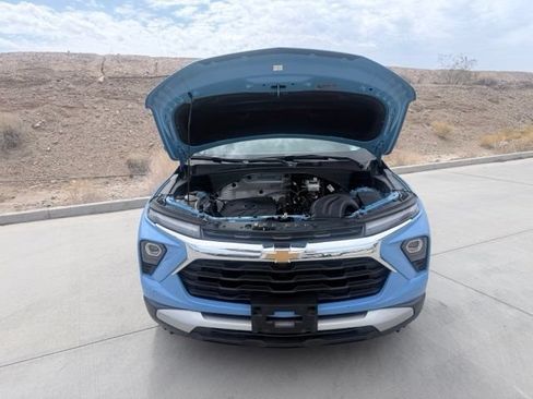 Used 2024 Chevrolet TrailBlazer LT w/ LT Cold Weather Package FWD image 33