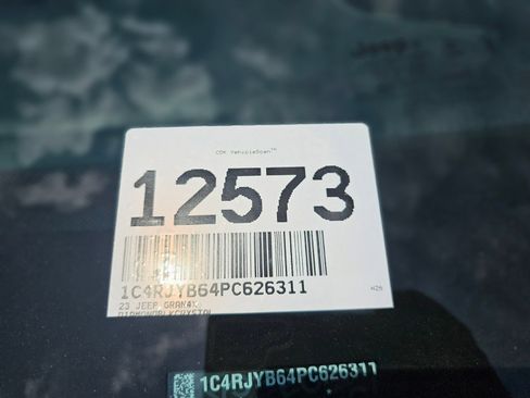 Used 2023 Jeep Grand Cherokee 4WD 4xe w/ Luxury Tech Group II image 12