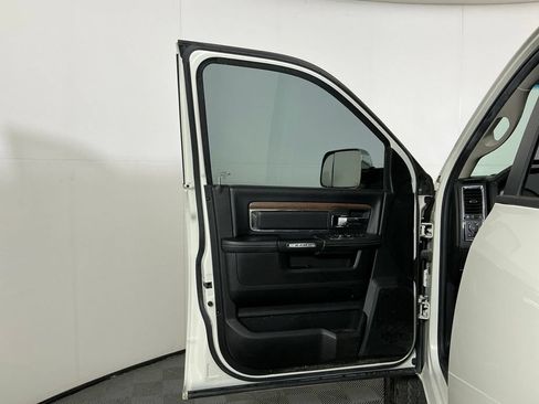 Used 2018 RAM 2500 Laramie w/ Cold Weather Group AWD/4WD image 19