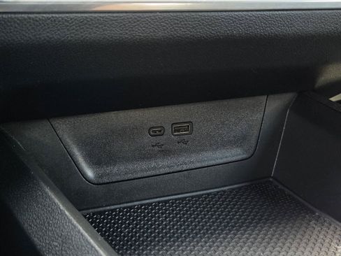Used 2026 Chevrolet Equinox LT FWD image 23
