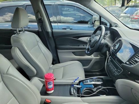 Used 2020 Honda Pilot Elite image 3