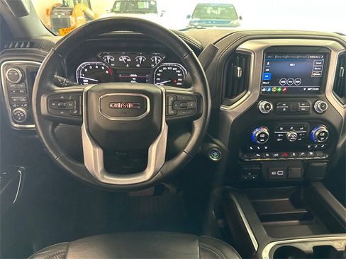 Used 2019 GMC Sierra 1500 SLT image 16