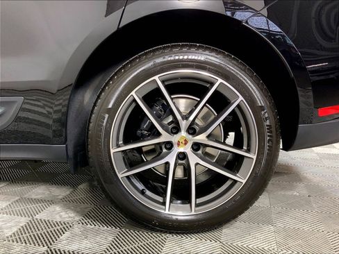 Used 2026 Porsche Macan AWD/4WD image 28
