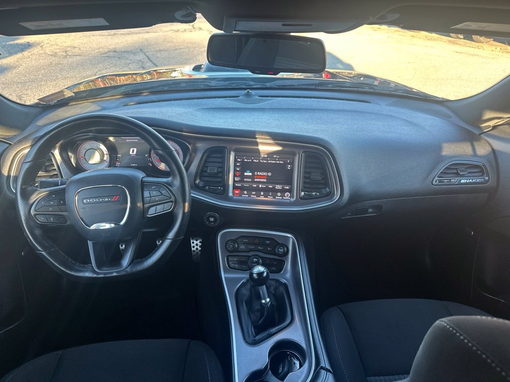 Used 2022 Dodge Challenger R/T Scat Pack RWD image 16