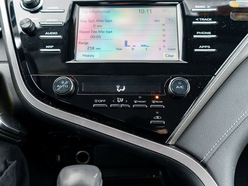 Used 2019 Toyota Camry SE image 26