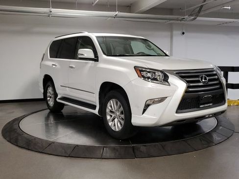 Used 2018 Lexus GX 460 Premium w/ Premium Package AWD/4WD image 3