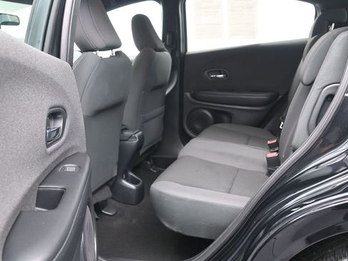 Used 2019 Honda HR-V Sport image 14