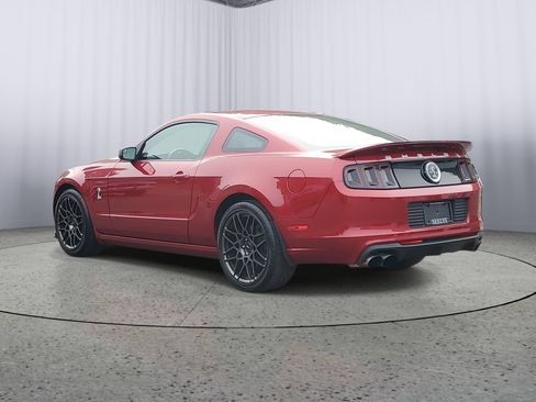 Used 2014 Ford Mustang Shelby GT500 w/ Equipment Group 821A RWD image 4