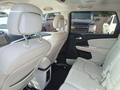 Used 2013 Dodge Journey Crew w/ Flexible Seating Group image 11