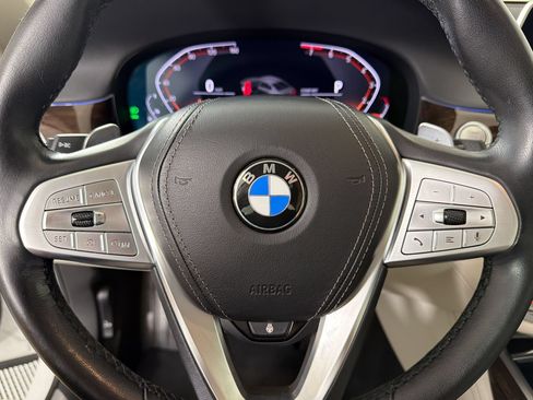 Used 2020 BMW 740i RWD image 13