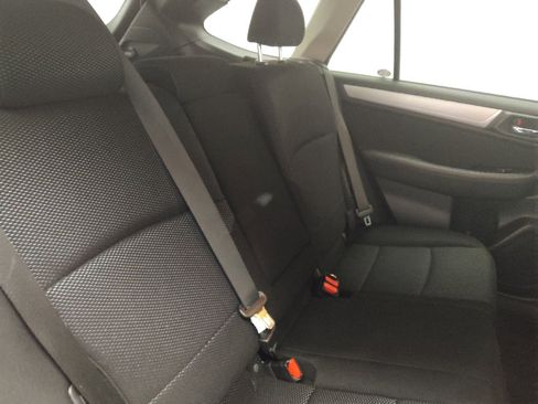 Used 2016 Subaru Outback 2.5i Premium image 19