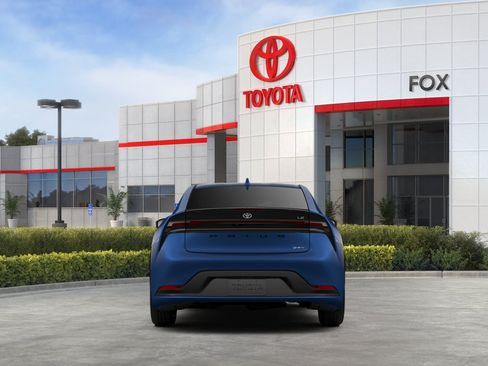 New 2027 Toyota Prius LE FWD image 31