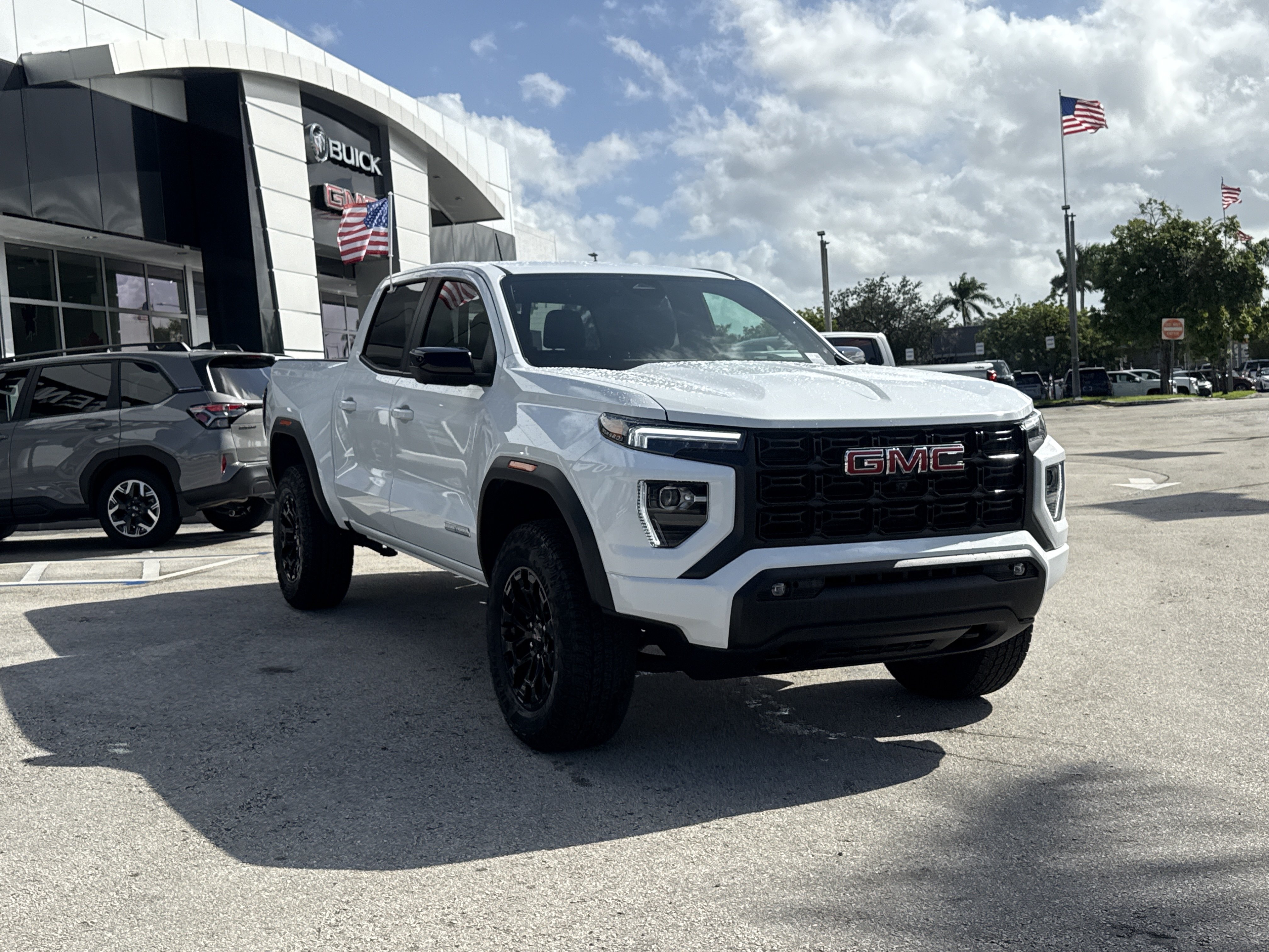 Used 2026 GMC Canyon Elevation w/ Convenience Package RWD image 3