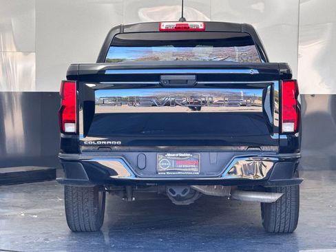 Used 2023 Chevrolet Colorado W/T image 4