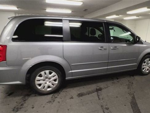 Used 2017 Dodge Grand Caravan SE w/ Power Window Group image 9