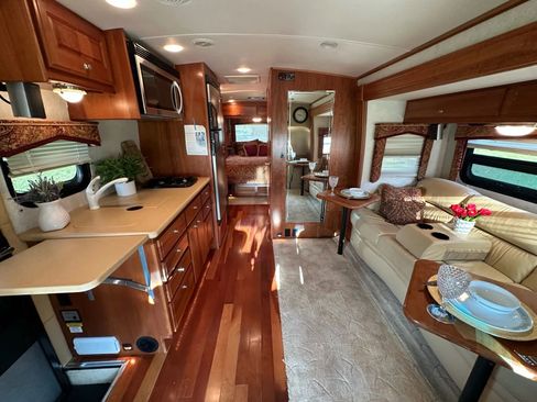 Used 2006 Ford E-450 and Econoline 450 280 Ford E450 image 13