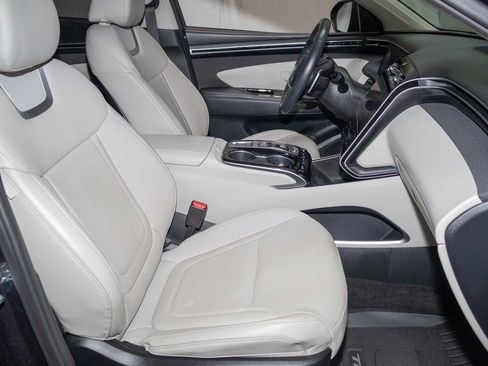 Used 2024 Hyundai Tucson Limited image 16