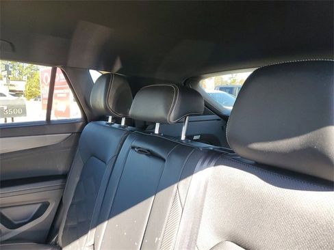 Certified 2024 Volkswagen Atlas Cross Sport SE w/ Black Wheel Package image 9