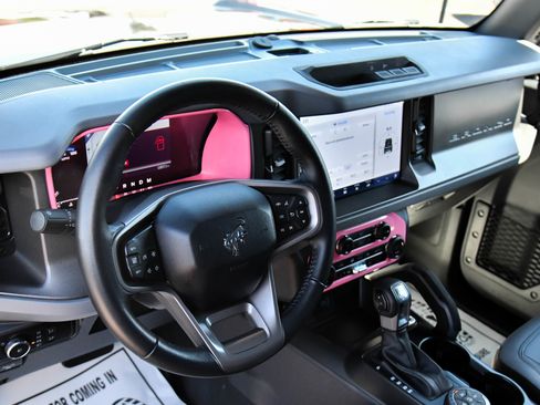 Used 2024 Ford Bronco Big Bend image 14