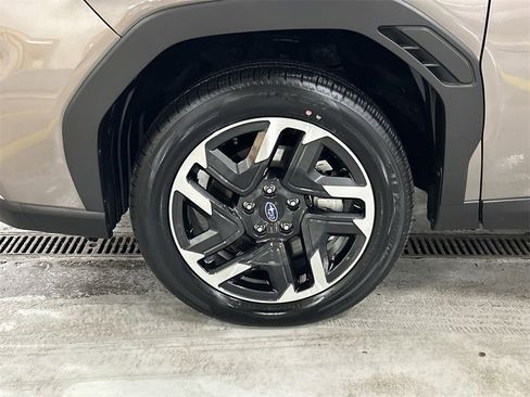 Certified 2025 Subaru Forester Premium image 10