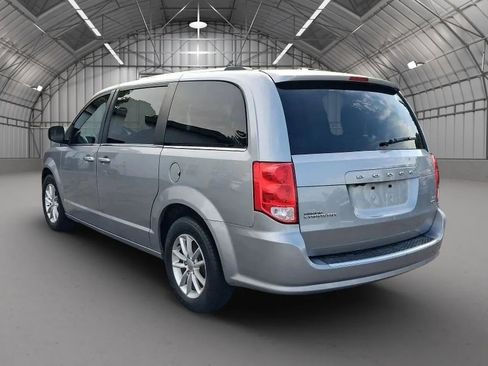 Used 2019 Dodge Grand Caravan SXT FWD image 5