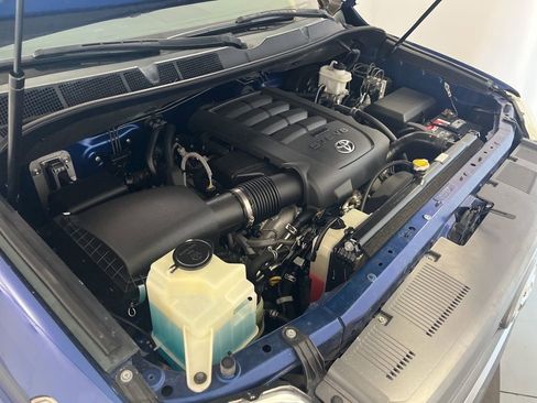 Used 2015 Toyota Tundra SR5 w/ SR5 Upgrade Package image 11