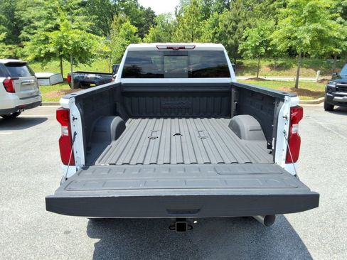 Used 2020 Chevrolet Silverado 2500 High Country w/ Z71 Off-Road Package AWD/4WD image 17