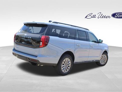 New 2027 Ford Expedition Max Platinum w/ Driver's Package RWD image 3